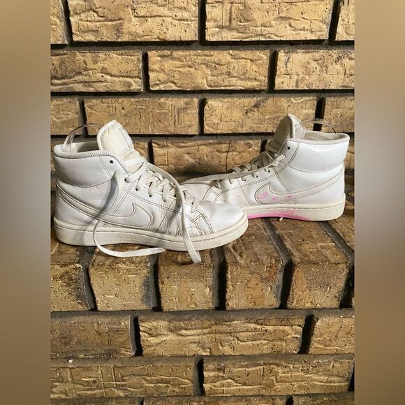 Mid top all white Nike - Picture 2 of 9